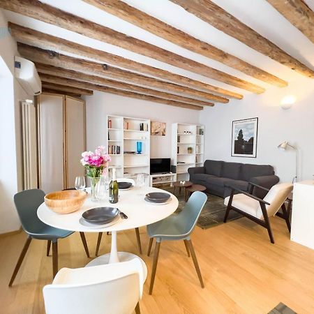 Apartamento Mazzini 9 Tirabora Short Rent Trieste Exterior foto