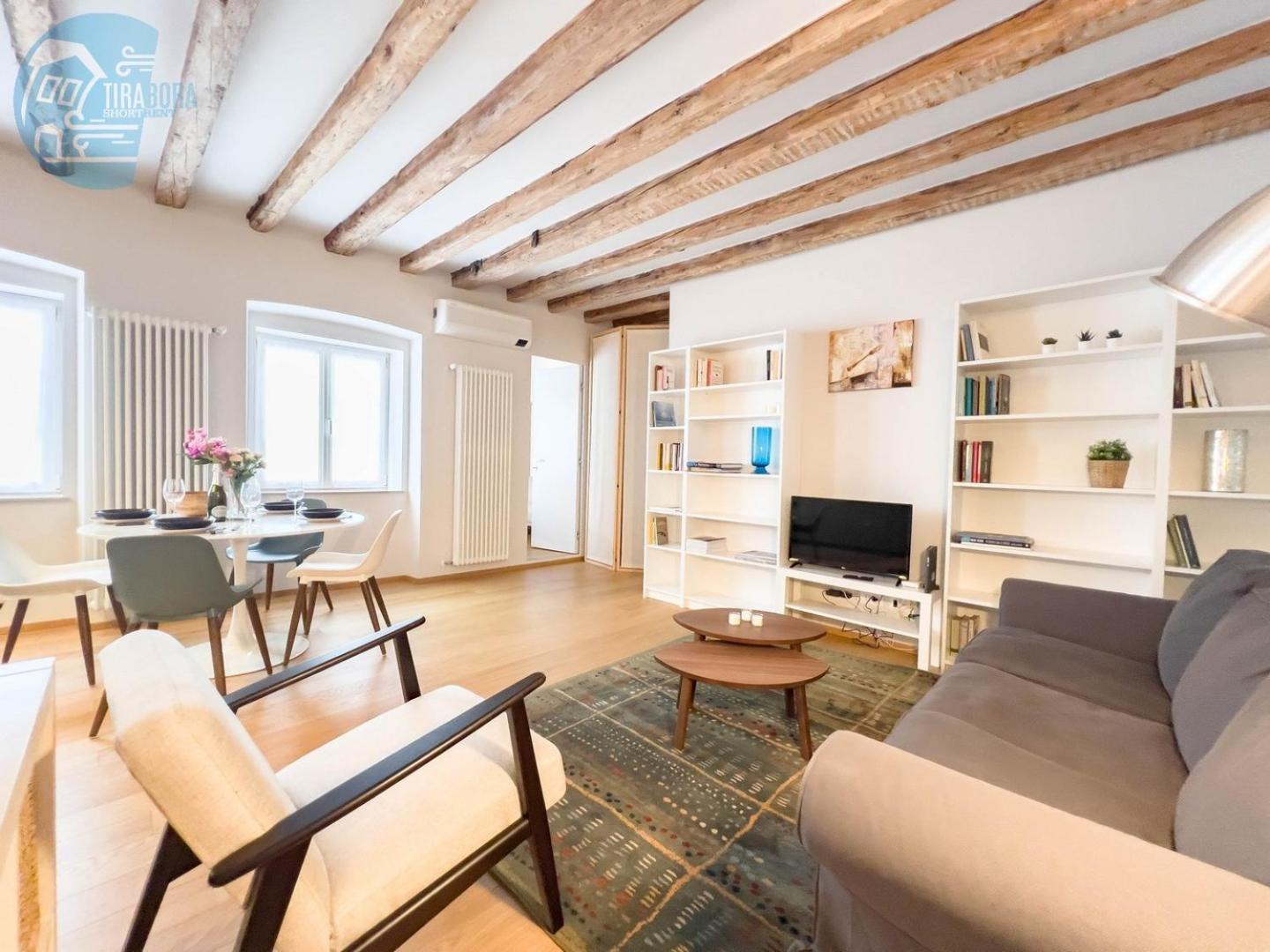 Apartamento Mazzini 9 Tirabora Short Rent Trieste Exterior foto