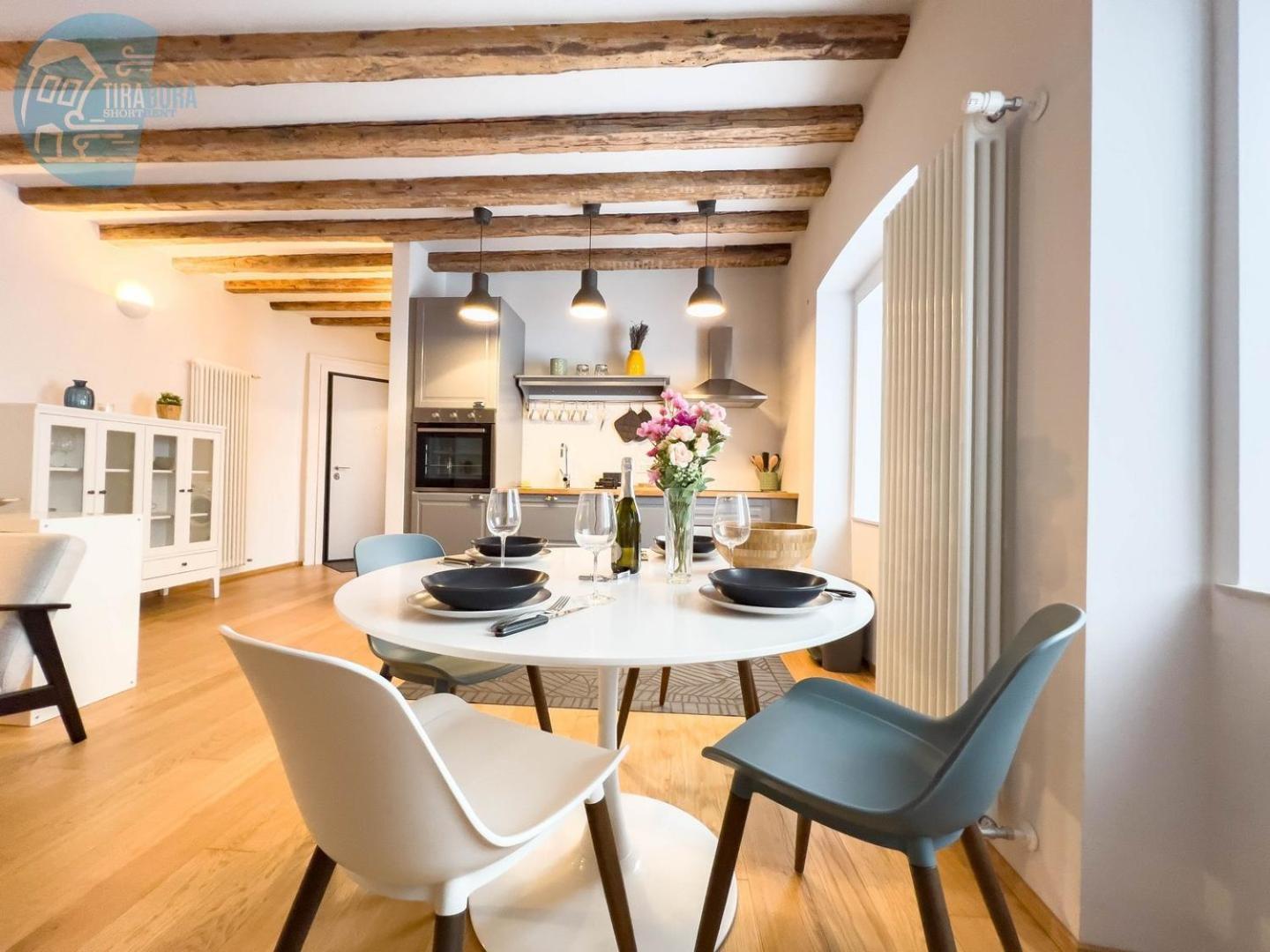 Apartamento Mazzini 9 Tirabora Short Rent Trieste Exterior foto