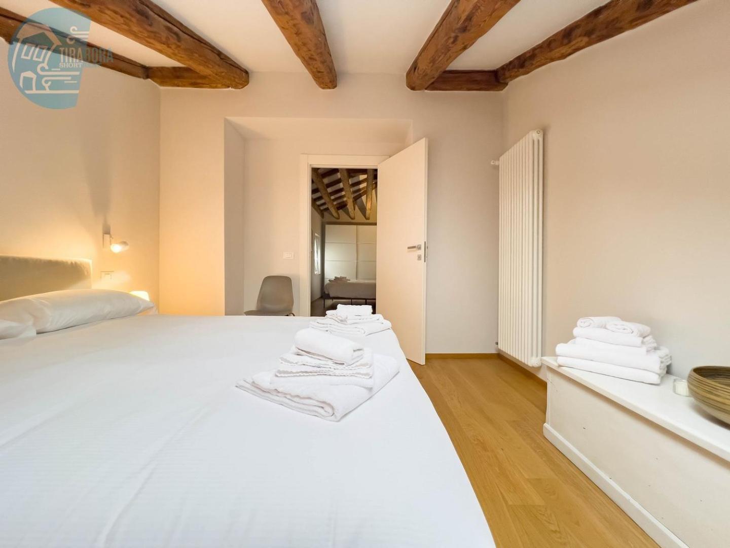 Apartamento Mazzini 9 Tirabora Short Rent Trieste Exterior foto